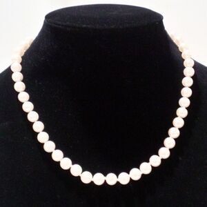 Vintage Pale Pink Hand Knotted Faux Pearl Necklace 18"